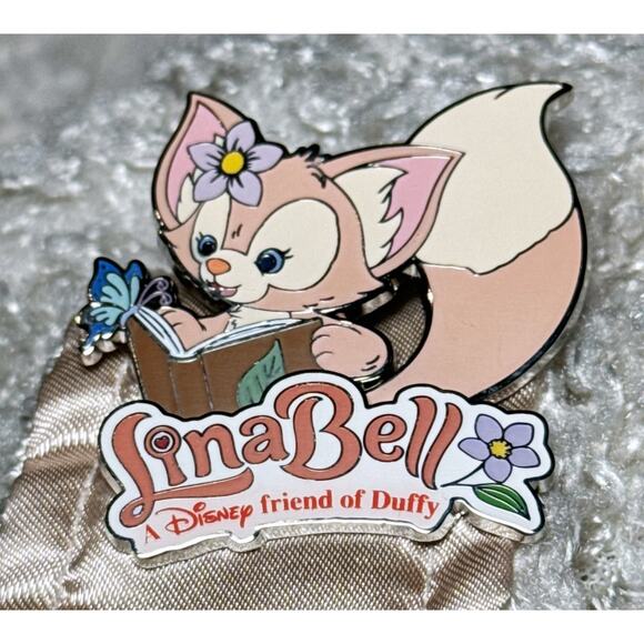 Duffy and Friends LinaBell Reading Book Pin Hong Kong Disneyland Badge 2022 HKDL - Picture 5 of 11